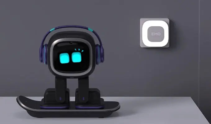EMO AI Companion Robot – Interactive Desktop Robot with ChatGPT